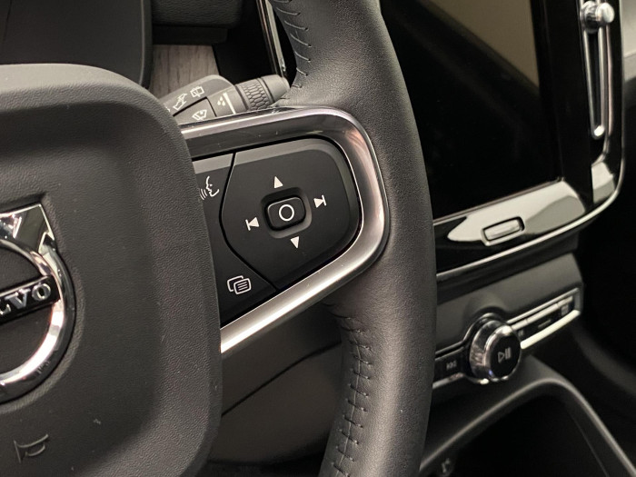 Volvo XC40 B4 AWD INSCRIPTION AUT CZ