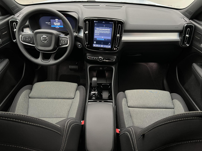 Volvo XC40 B3 DARK PLUS AUT