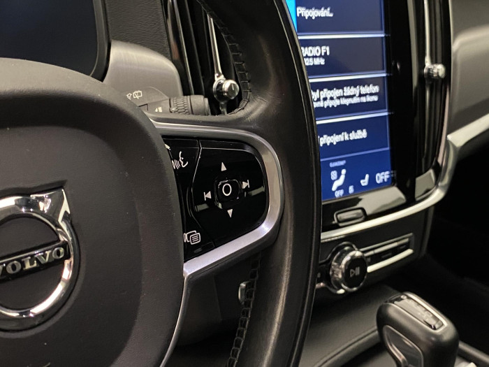 Volvo V90 T5 MOMENTUM AUT CZ 2.0 Momentum