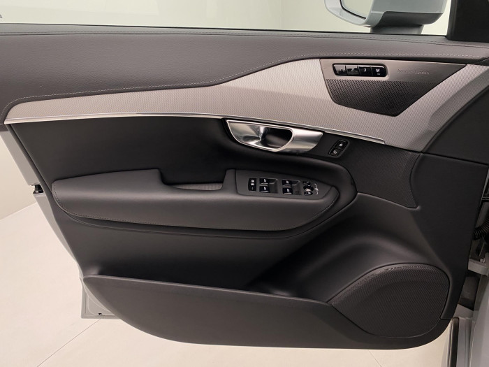 Volvo XC90 B5 AWD BRIGHT PLUS REZERVACE