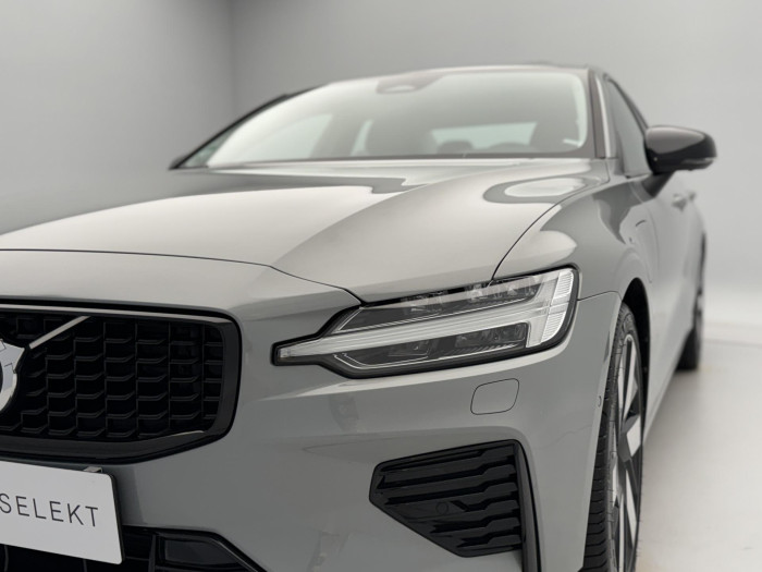 Volvo S60 T8 AWD RECHARGE ULTIMATE DARK