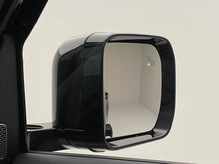 Land Rover Defender 110 V8 P525 AWD AUT REZERVACE 5.0 V8