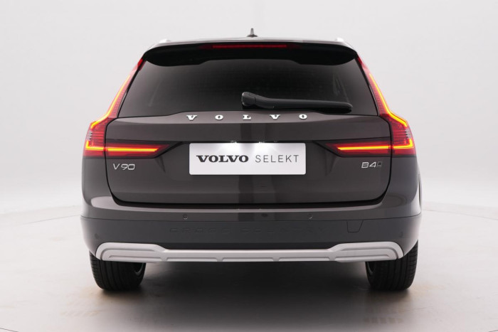 Volvo V90 CC B4 AWD PLUS REZERVACE