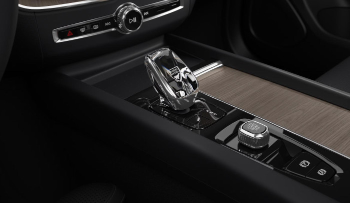 Volvo XC60 T8 AWD AUT RECHARGE BLACK PLUS