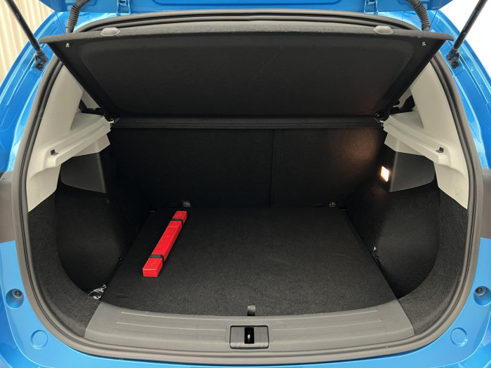 MG ZS 1.0T EXCLUSIVE AUT CZ 1.maj. 1.0 Exclusive