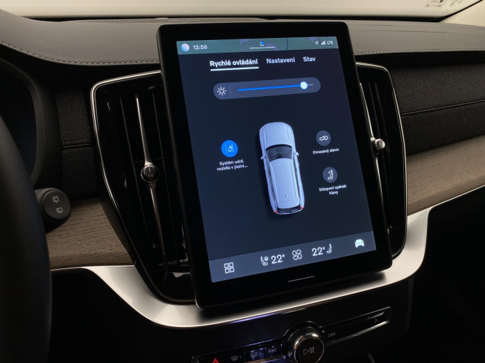 Volvo XC90 B5 AWD BRIGHT PLUS AUT CZ 7m