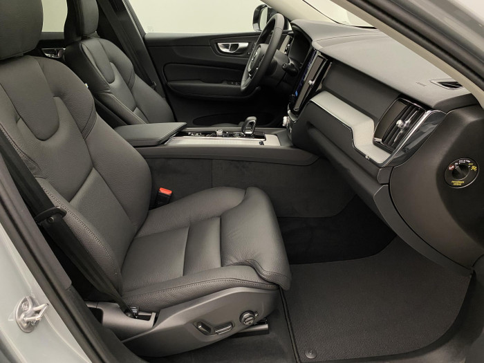 Volvo XC60 B5 AWD AUT DARK PLUS