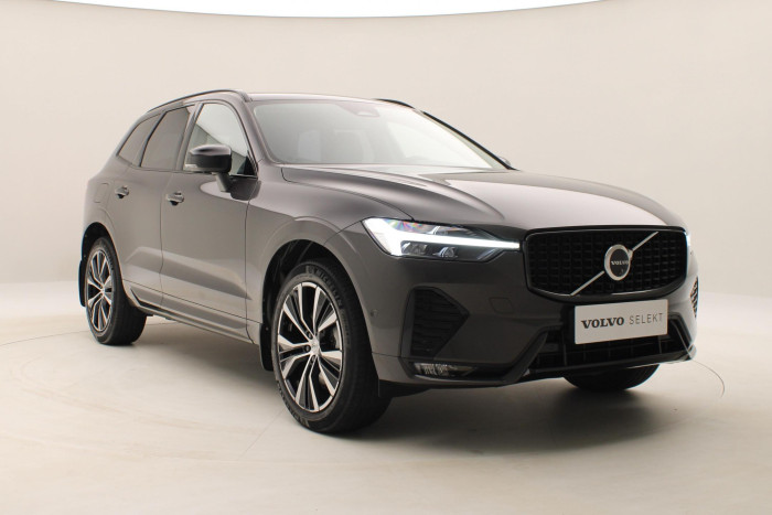 Volvo XC60 B4 AWD PLUS DARK AUT 1.maj