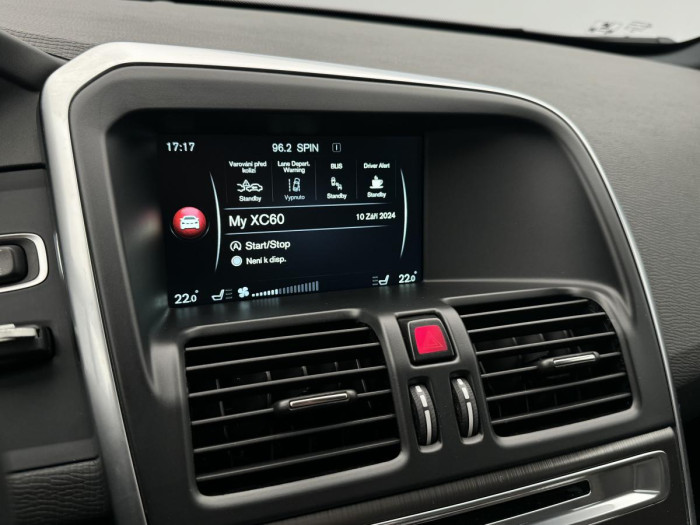 Volvo XC60 D4 AWD SUMMUM AUT REZERVACE 2.4 d Summum