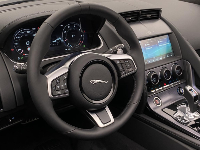 Jaguar F-Type P300 CABRIOLET RWD