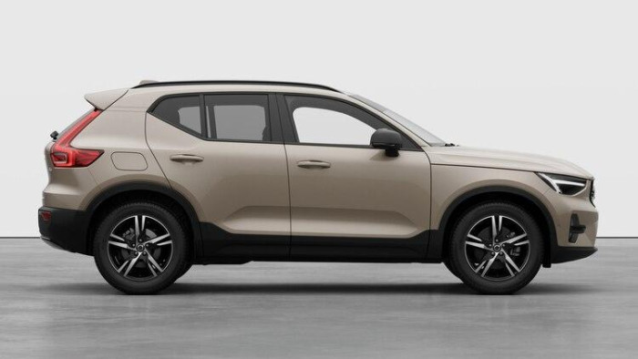 Volvo XC40 B3 DARK PLUS AUT