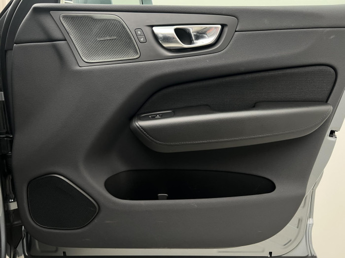 Volvo XC60 B4 MOMENTUM 2.0 Momentum