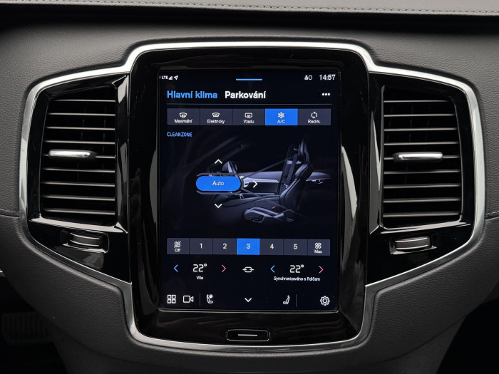 Volvo XC90 B5 AWD PLUS DARK CZ 1.maj