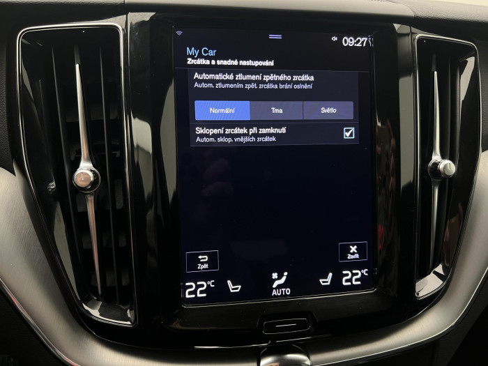 Volvo XC60 B4 MOMENTUM 2.0 Momentum