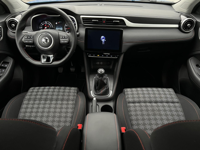 MG ZS 1.5 ESSENTIAL PLUS CZ 1.maj.