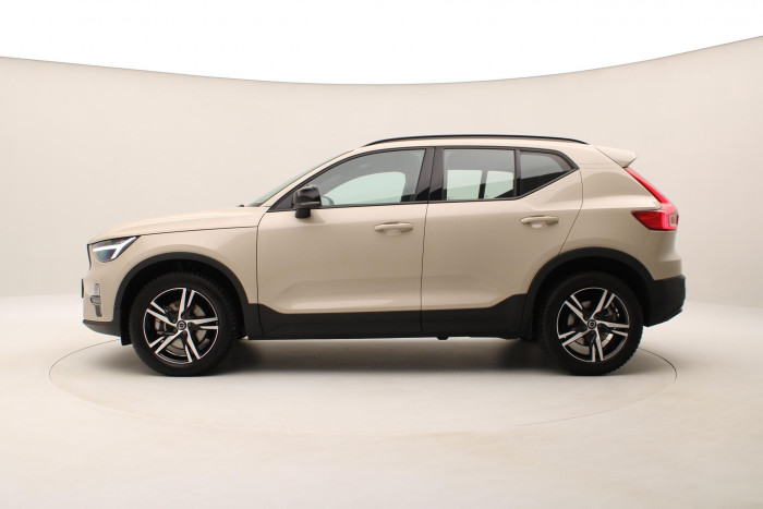 Volvo XC40 B3 DARK PLUS AUT CZ 1.maj