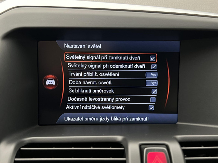 Volvo XC60 D3 AWD MOMENTUM AUT CZ 2.4 d Momentum