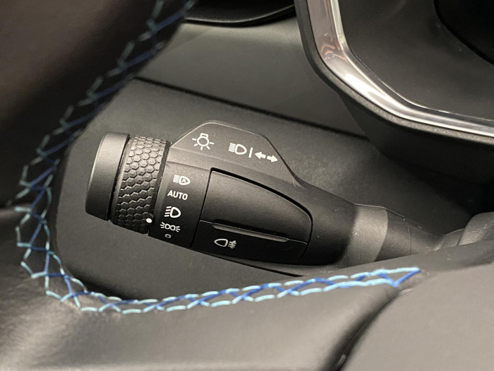 Lynk & Co 01 MORE PHEV