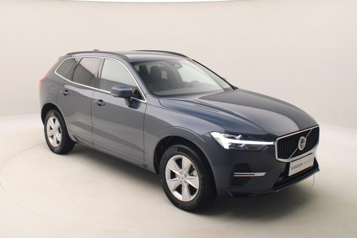 Volvo XC60 B4 AWD CORE AUT REZERVACE