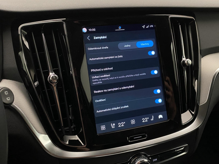 Volvo V60 B4 AUT BRIGHT PLUS