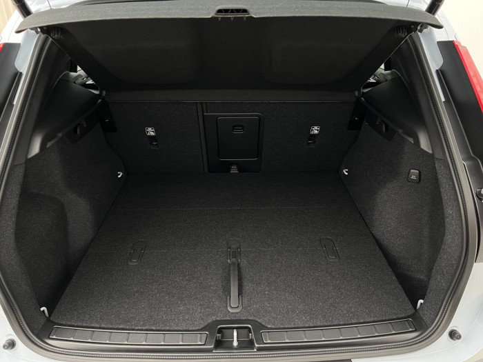 Volvo XC40 B3 DARK PLUS AUT