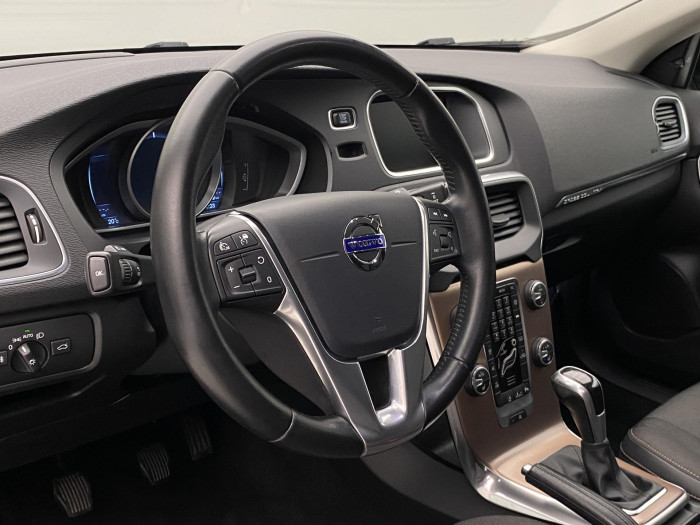 Volvo V40 D3 MOMENTUM 2.0 d Momentum