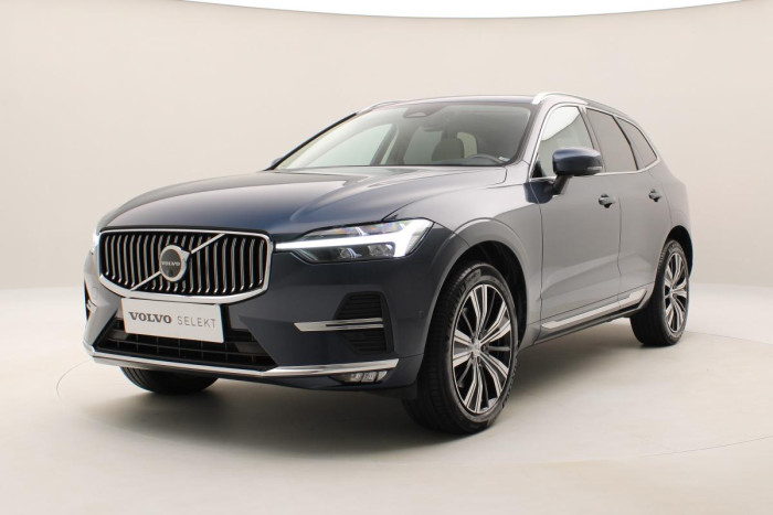 Volvo XC60 B4 AWD ULTIMATE AUT REZERVACE