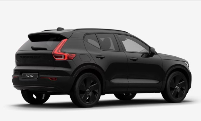 Volvo XC40 B4 AUT PLUS BLACK EDITION