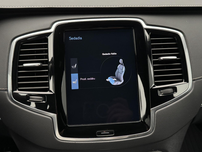 Volvo XC90 B5 AWD R-Design AUT REZERVACE