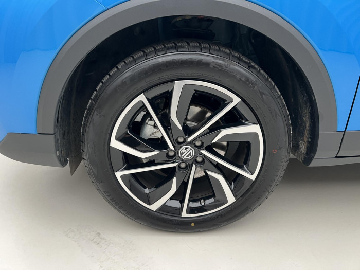 MG ZS 1.0T EXCLUSIVE AUT CZ 1.maj. 1.0 Exclusive