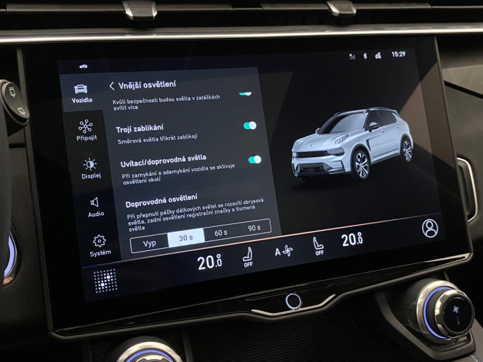 Lynk & Co 01 PHEV DCT AUT 1.maj