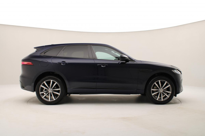 Jaguar F-Pace D200 AWD R-DYNAMIC REZERVACE 2.0 d Dynamic