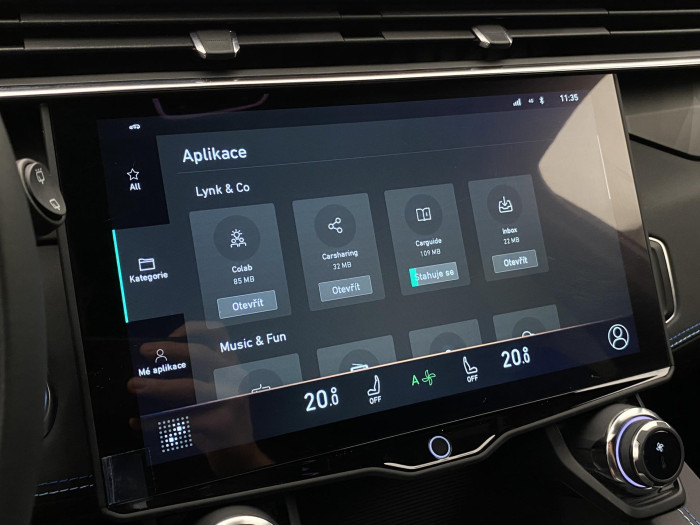 Lynk & Co 01 PHEV DCT REZERVACE