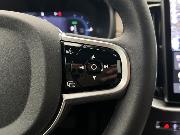 Volvo XC90 T8 AWD RECHARGE ULTRA DARK CZ