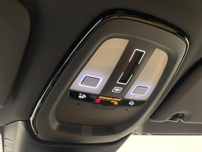 Volvo V60 B4 AUT DARK PLUS