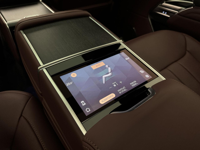 Land Rover Range Rover P530 AUTOBIOGRAPHY REZERVACE