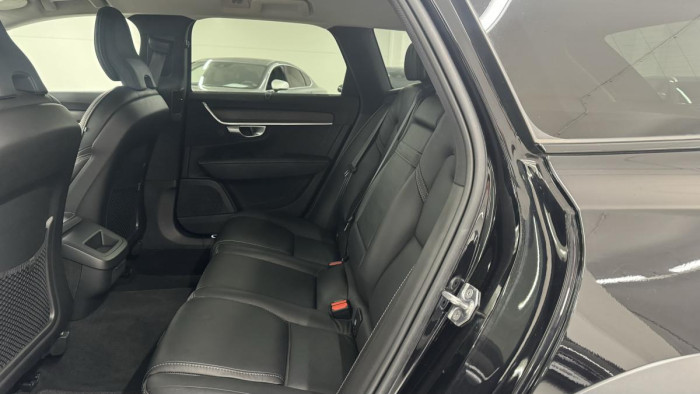 Volvo V90 CROSS COUNTRY D4 AWD REZERVACE 2.0 d