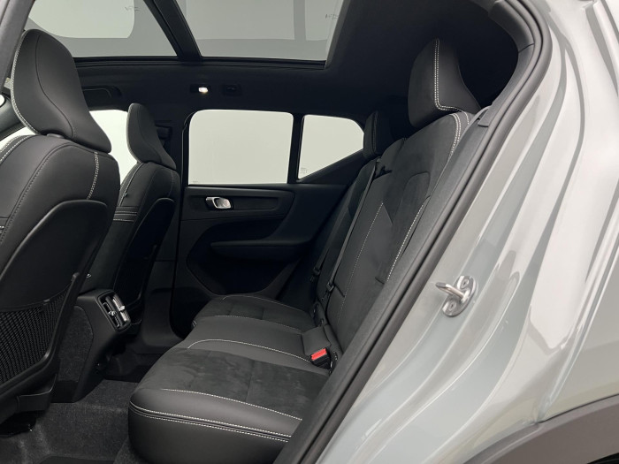 Volvo XC40 B4 BLACK EDITION ULTRA AUT 2.0 Edition