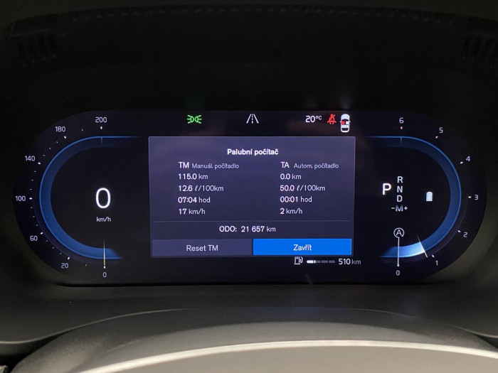 Volvo XC60 B4 AWD PLUS DARK AUT REZERVACE 2.0 Plus