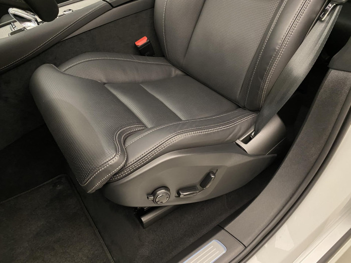 Volvo XC90 B5 AWD PLUS BRIGHT REZERVACE