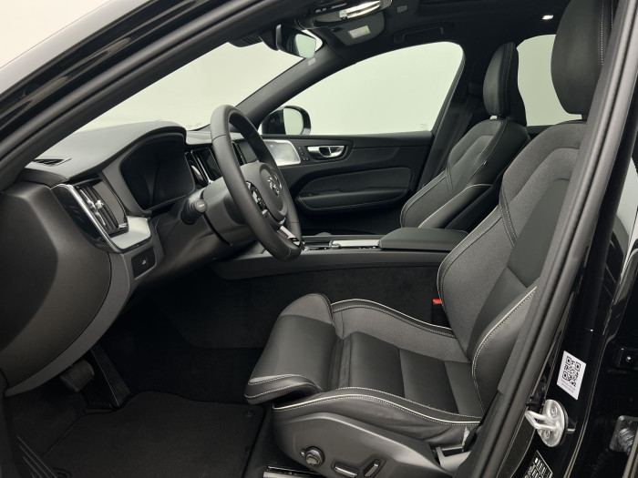 Volvo XC60 B5 AWD ULTRA BLACK EDITION AUT 2.0 Edition