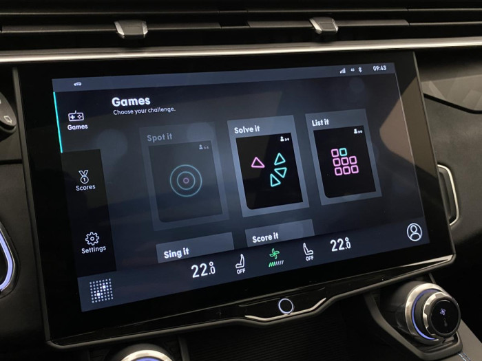 Lynk & Co 01 PHEV DCT AUT 1.maj