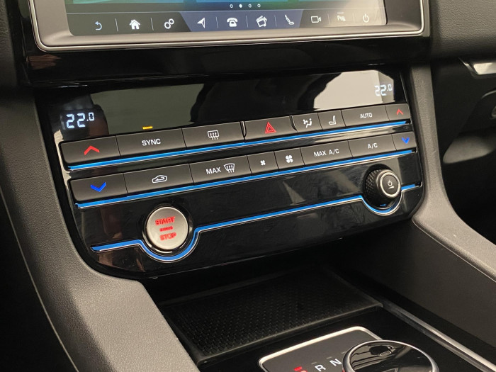 Jaguar F-Pace 25t AWD AUT