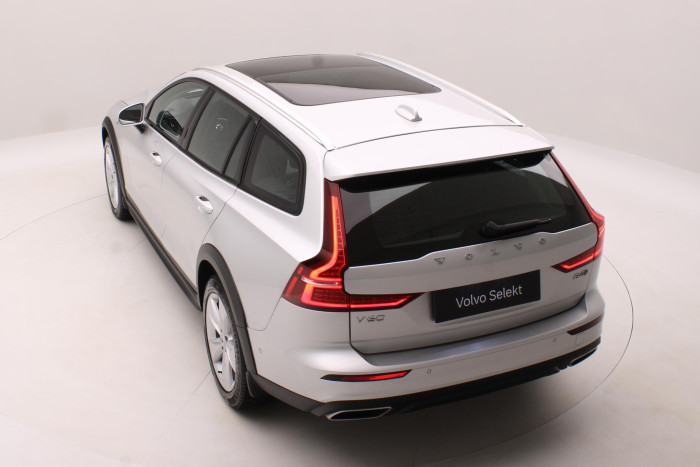 Volvo V60 CC B4 AWD MOMENTUM AUT 2.0 CC CC Momentum