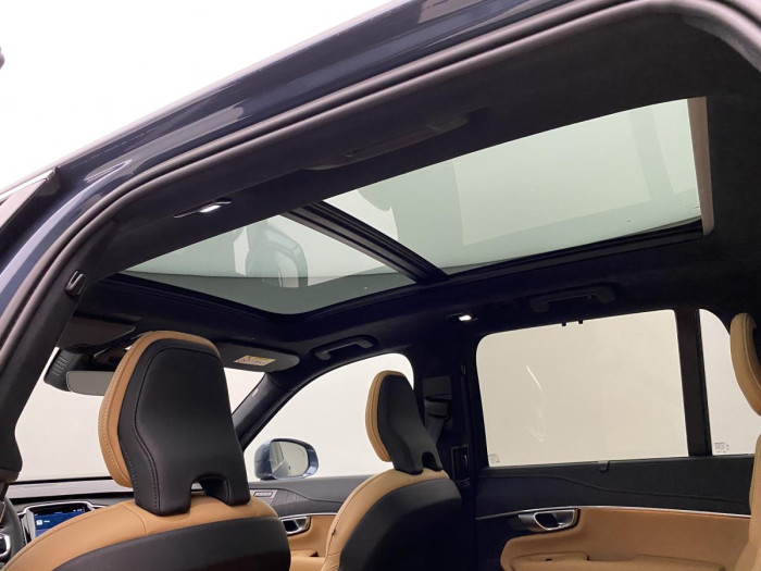Volvo XC90 T8 AWD BRIGHT ULT REZERVACE