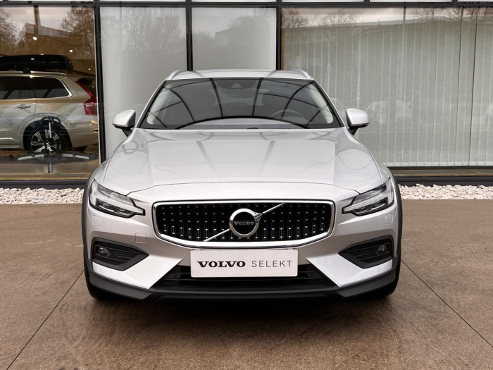 Volvo V60 CROSS COUNTRY B4 AWD Aut 1.maj