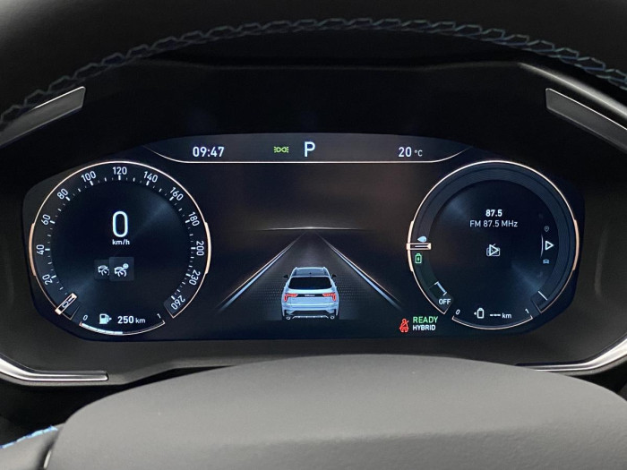 Lynk & Co 01 PHEV DCT AUT REZERVACE