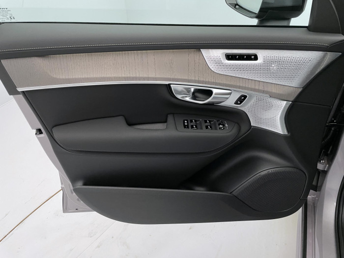 Volvo XC90 T8 AWD RECHARGE DARK ULTRA