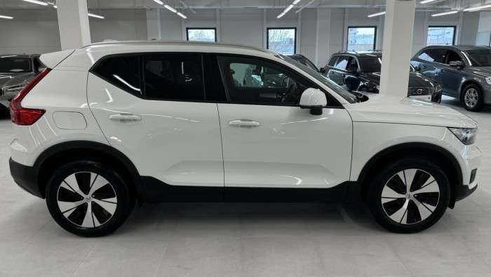 Volvo XC40 T5 TWIN ENGINE REZERVACE