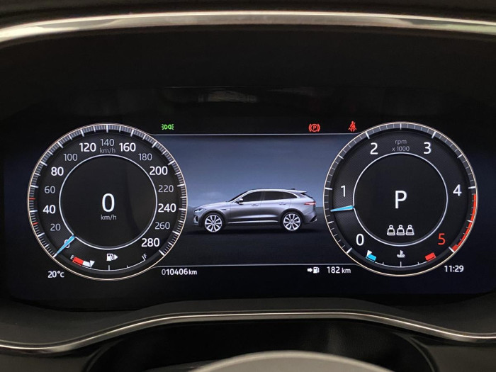 Jaguar F-Pace D300 R-DYNAMIC SE REZERVACE 3.0 d Dynamic SE